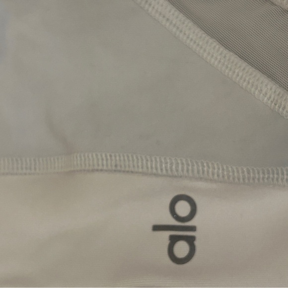 ALO Yoga Light Gray Leggings - Picture 6 of 6